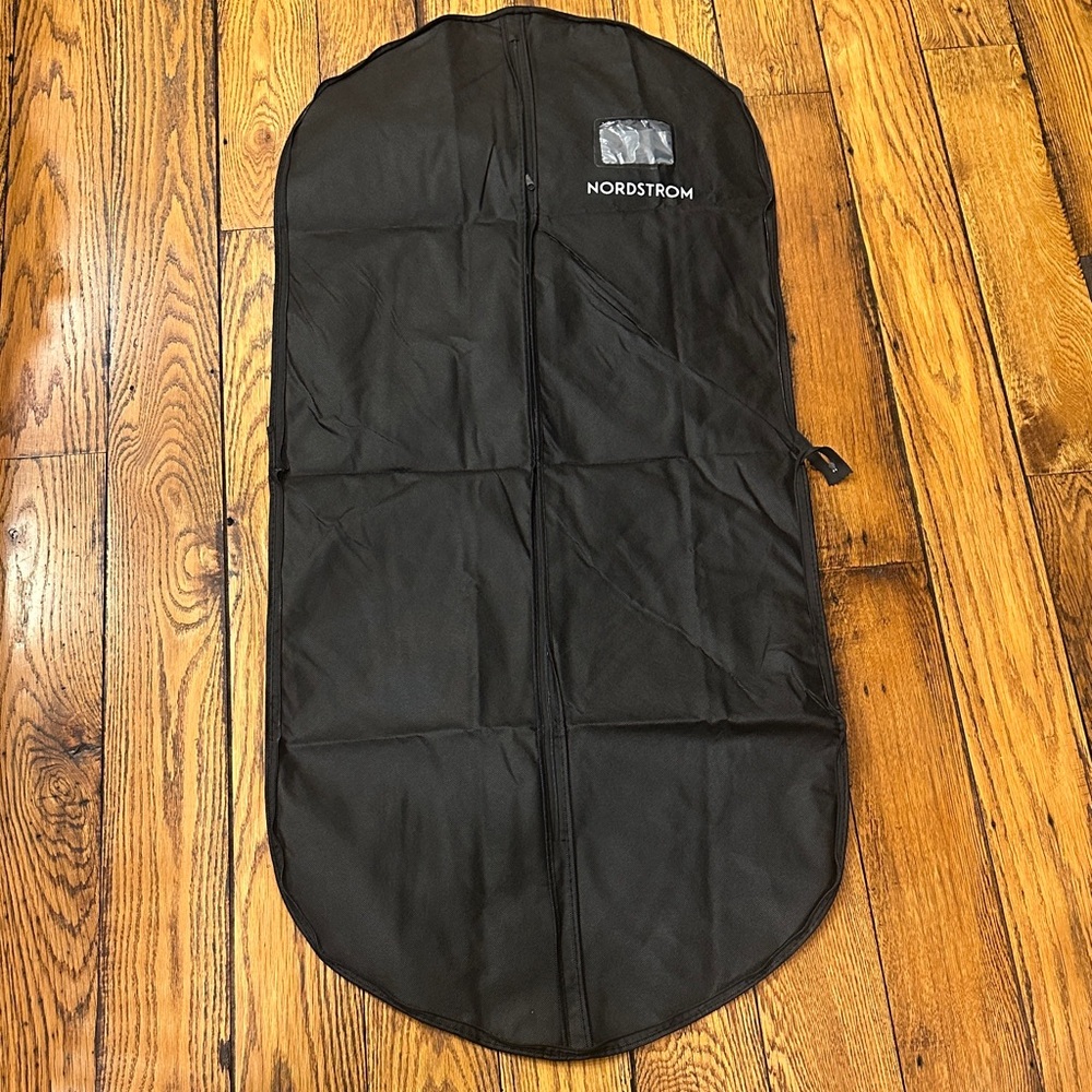 NEW🧳NORDSTROM LONG BLACK ZIPPERED GARMENT BAG WITH ID WINDOW